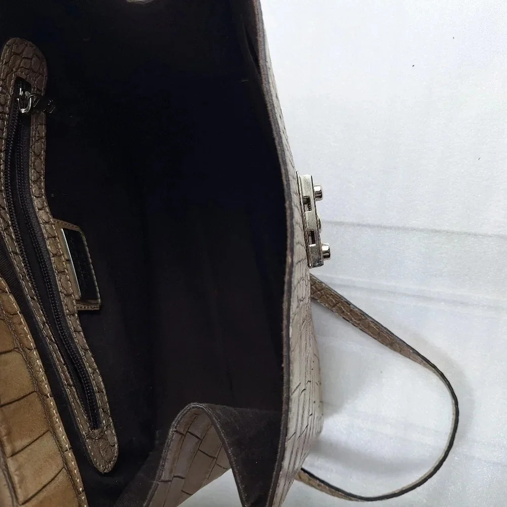 Claudia Firenze Croc Embossed Leather Cream Colored Satchel/ Bag - Picture 9 of 16